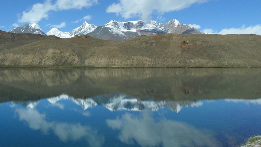 Hamta Pass Chandratal Baralacha La Trek