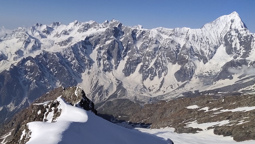 Friendship Peak 5289m